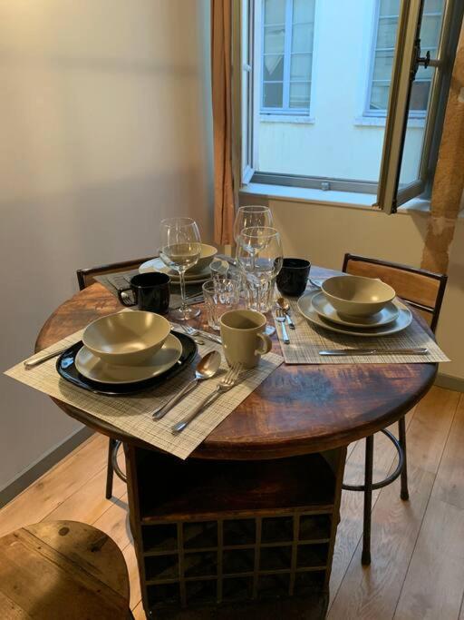 Chez Alam A Hotel De Ville リヨン エクステリア 写真