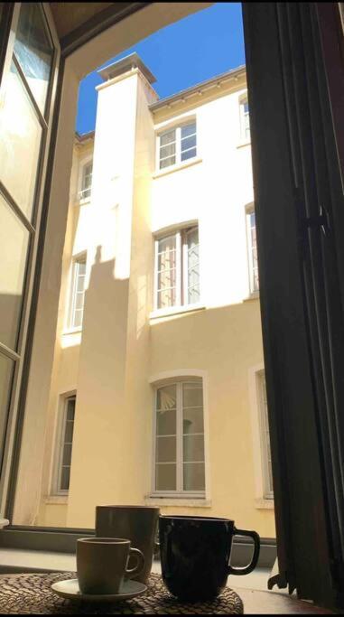 Chez Alam A Hotel De Ville リヨン エクステリア 写真